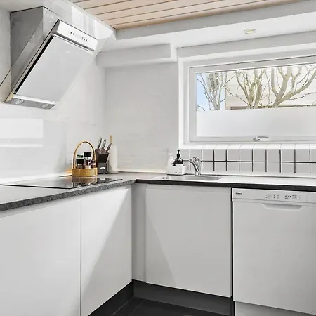 8815-hvide-sande-firklovervej-4-kaelder Apartamento